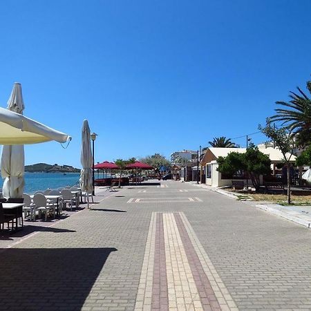 Holiday Apartment Sombrero เนอาเปรามอส ภายนอก รูปภาพ