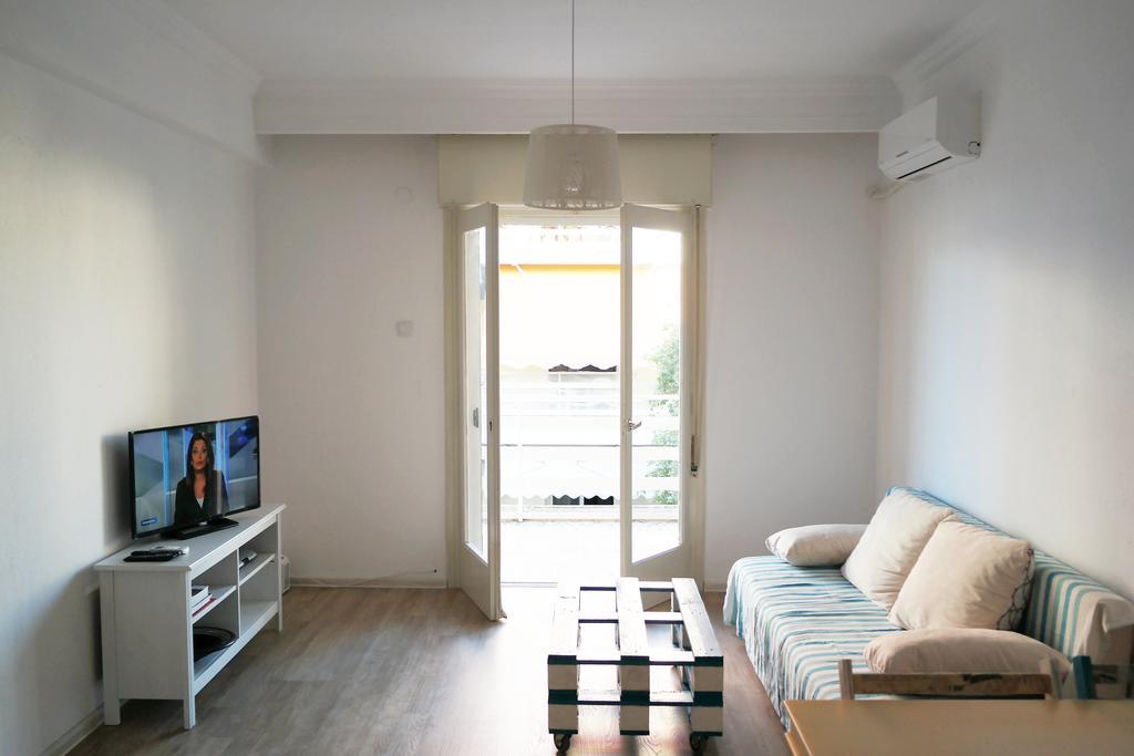 Holiday Apartment Sombrero เนอาเปรามอส ภายนอก รูปภาพ